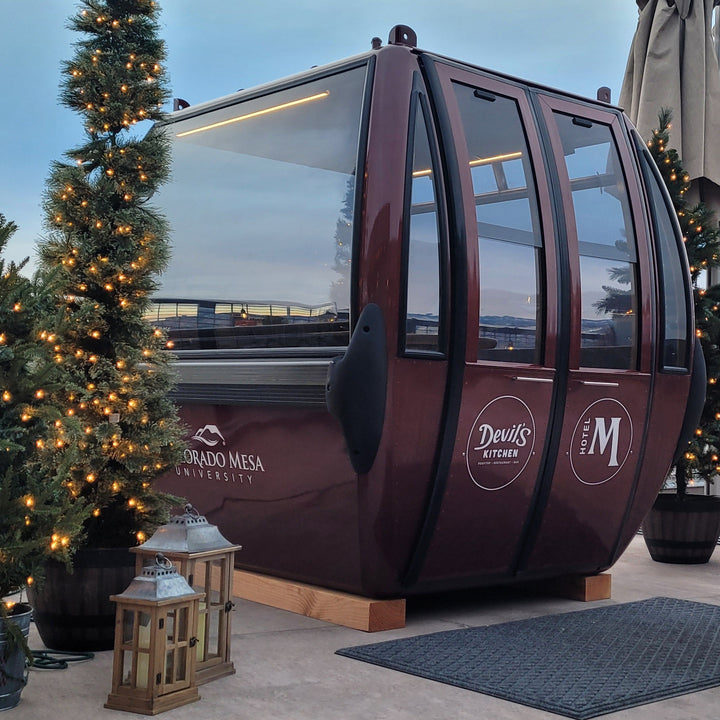 CUSTOMIZED RETIRED GONDOLAS