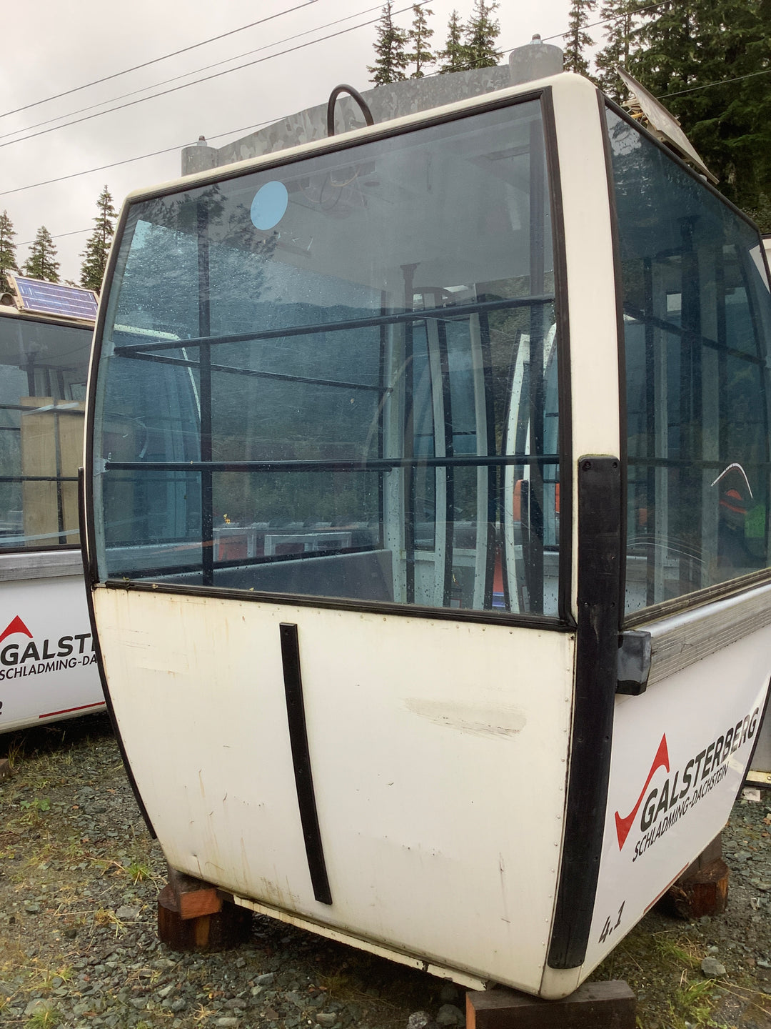 Fixed-grip pulse/group gondola system
