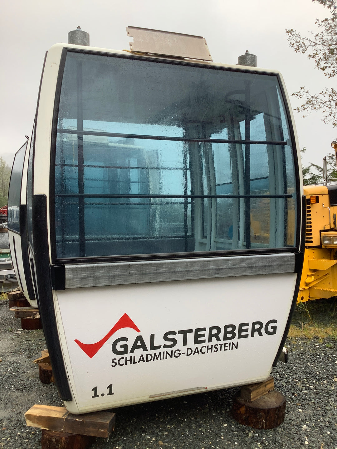 Fixed-grip pulse/group gondola system