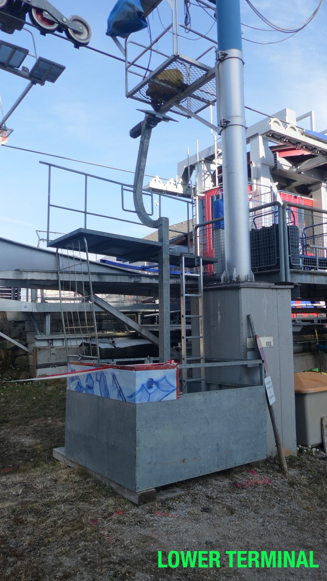 Fixed-grip pulse/group gondola system