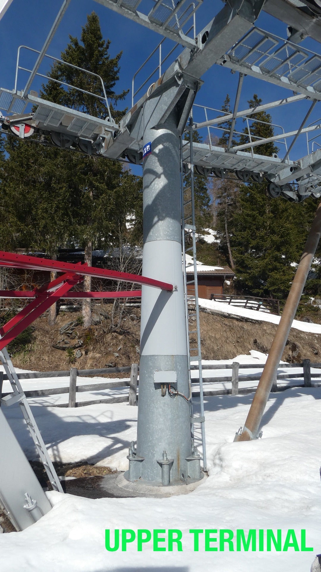 Fixed-grip pulse/group gondola system
